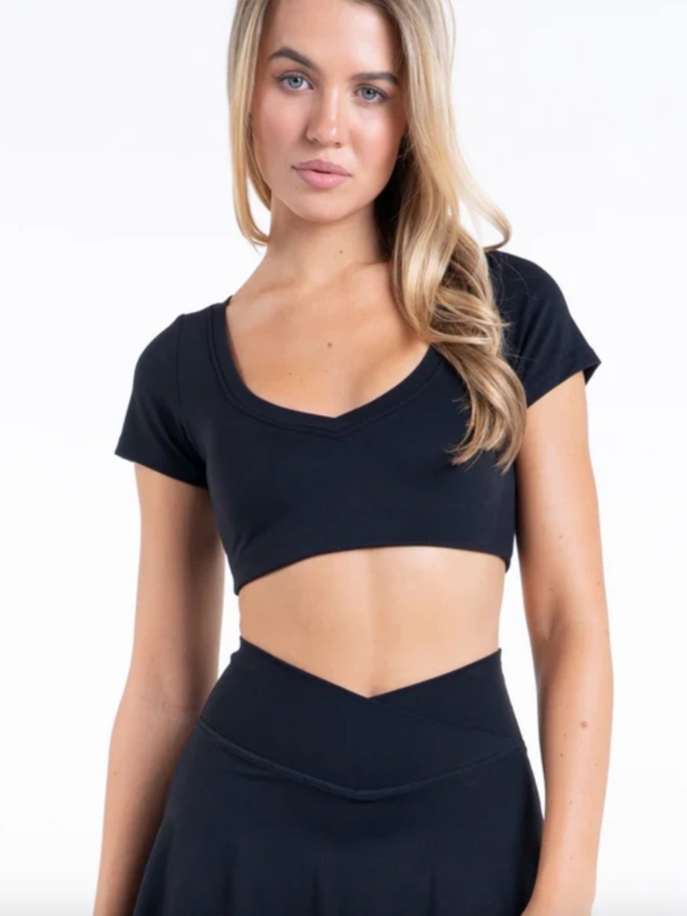 Vitality Cloud II™ V Cropped Tee - Midnight